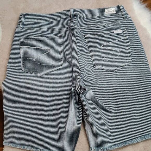 Seven for Mankind Sunset Bermuda Shorts - Picture 2 of 3